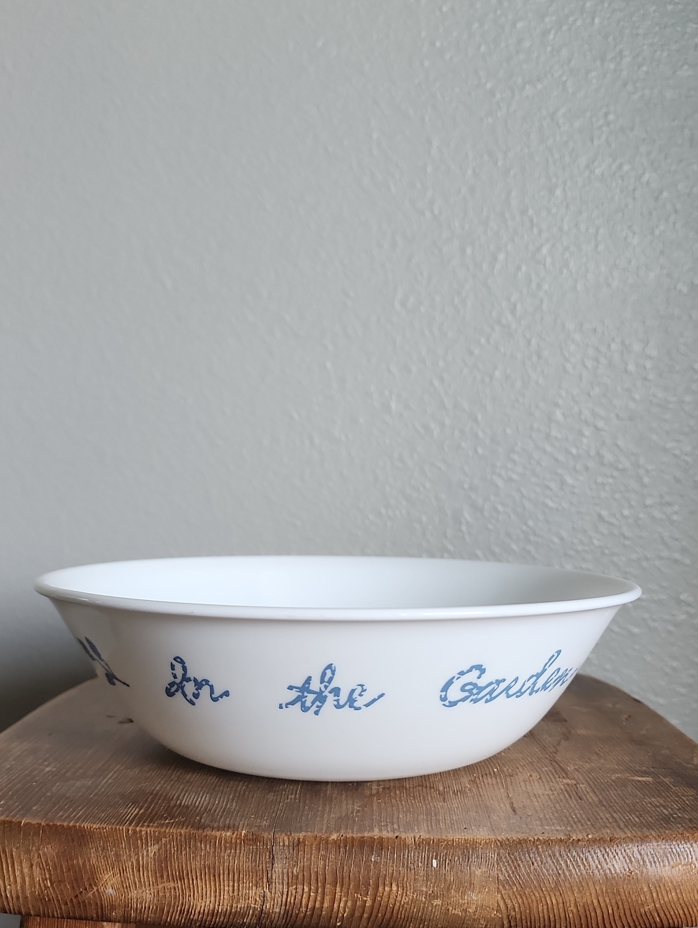 Vintage Corelle "In The Garden" Serving Bowl